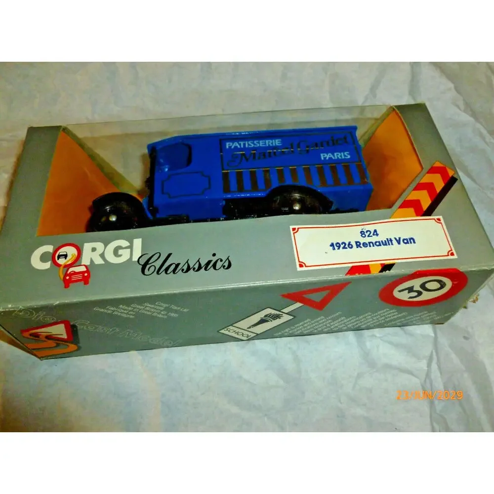 Corgi Classics 1/43 Scale 1926 Marcel Gardet Renault‎ Van C824 NRFB